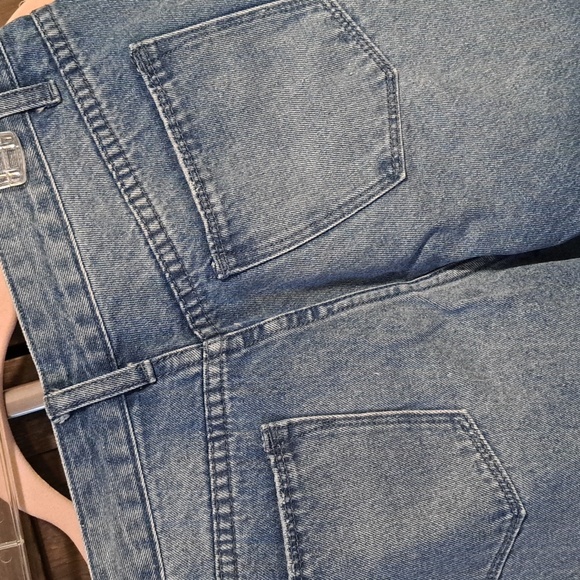 New High waisted distressed jeans - Picture 14 of 15